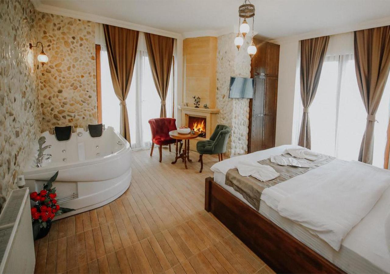 Sea House Hotel อักวา ภายนอก รูปภาพ