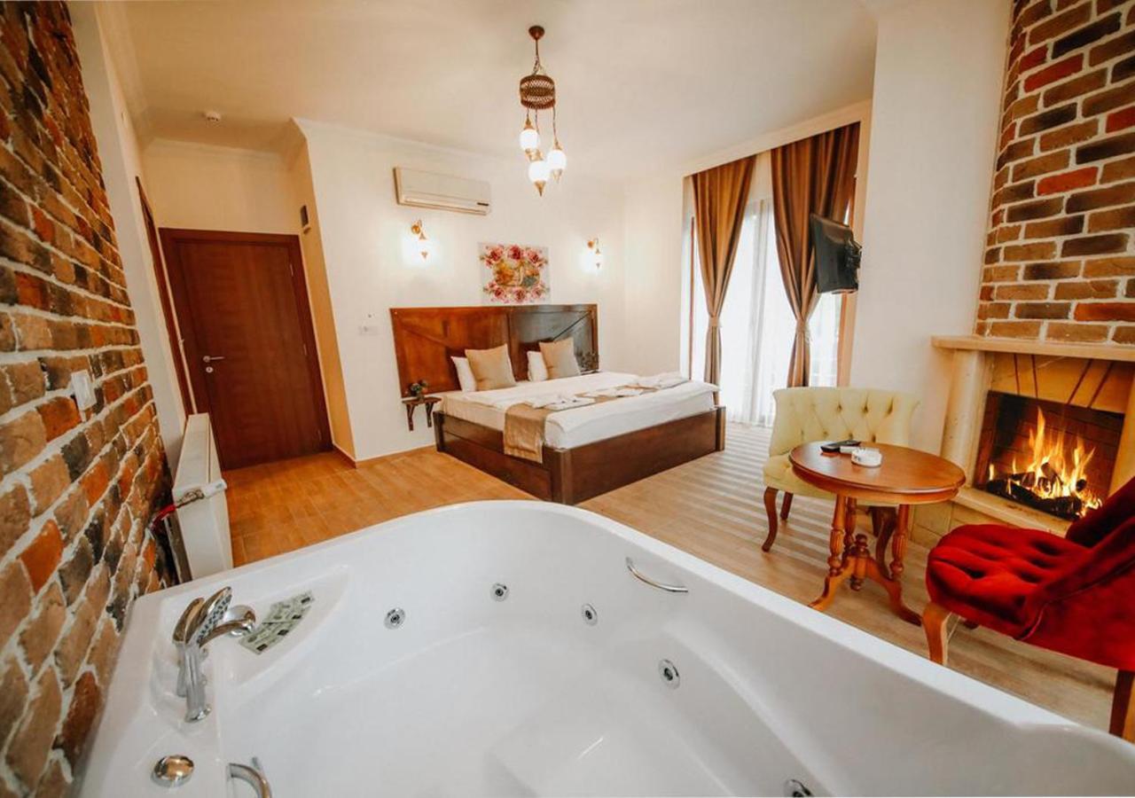 Sea House Hotel อักวา ภายนอก รูปภาพ