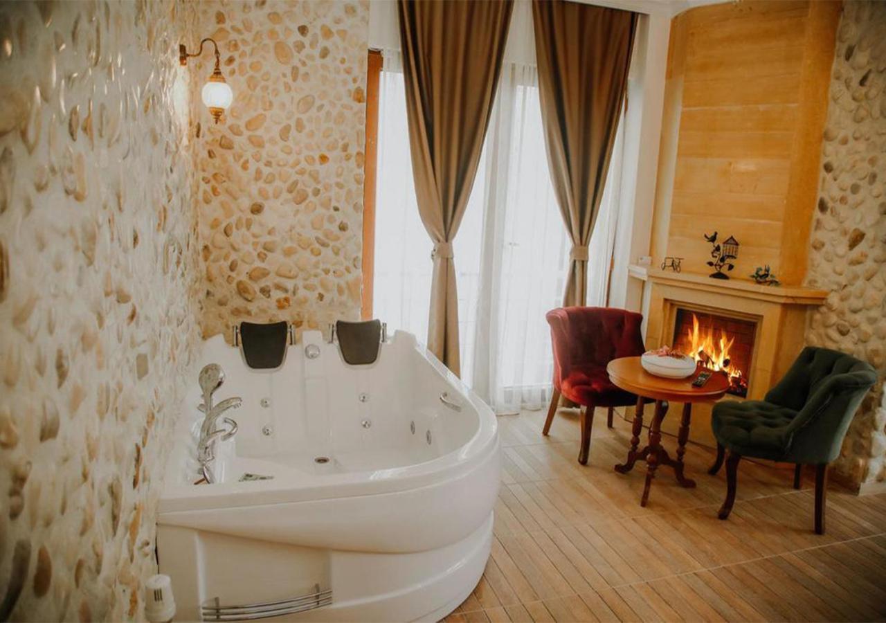 Sea House Hotel อักวา ภายนอก รูปภาพ