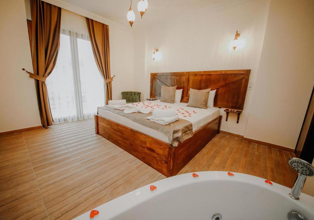 Sea House Hotel อักวา ภายนอก รูปภาพ