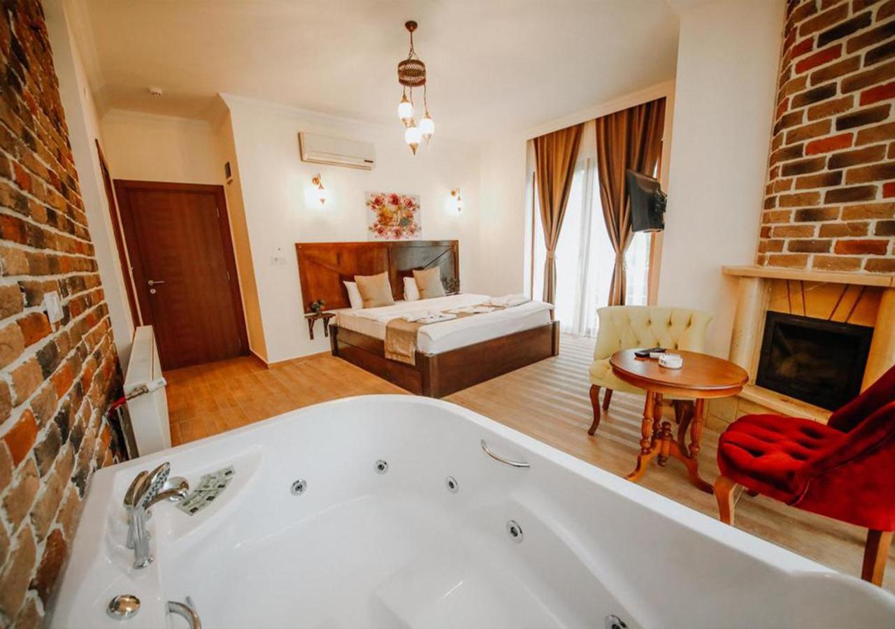 Sea House Hotel อักวา ภายนอก รูปภาพ