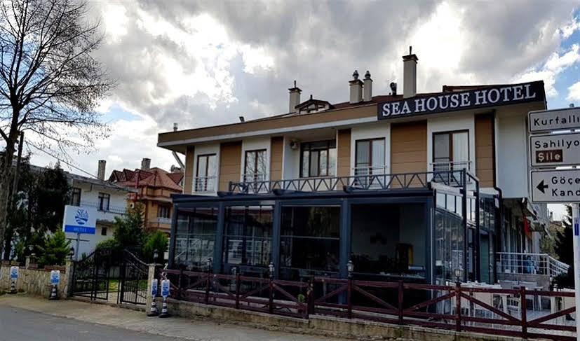Sea House Hotel อักวา ภายนอก รูปภาพ
